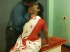 Аталган тетушка сексом жумуш ордунда